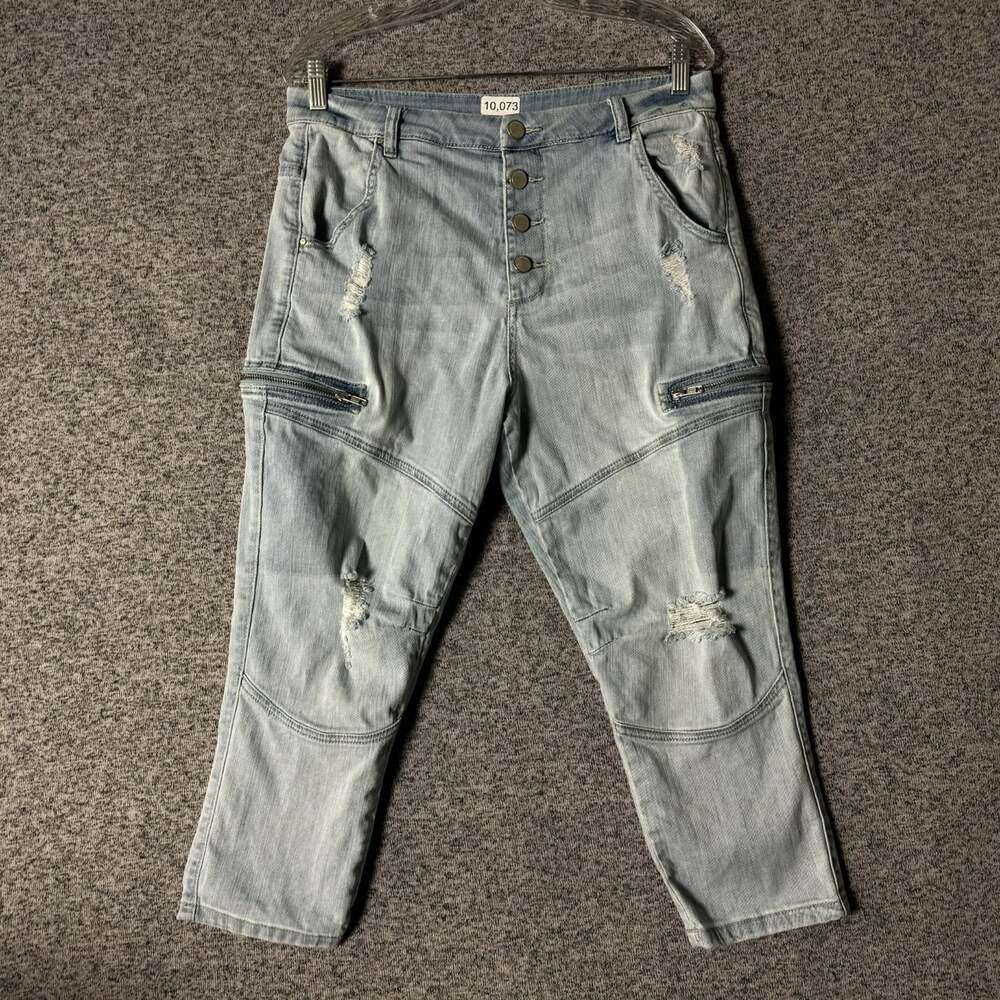 Blank NYC Women's Size 32 Light Wash Distressed High Rise Cargo Moto Jeans
